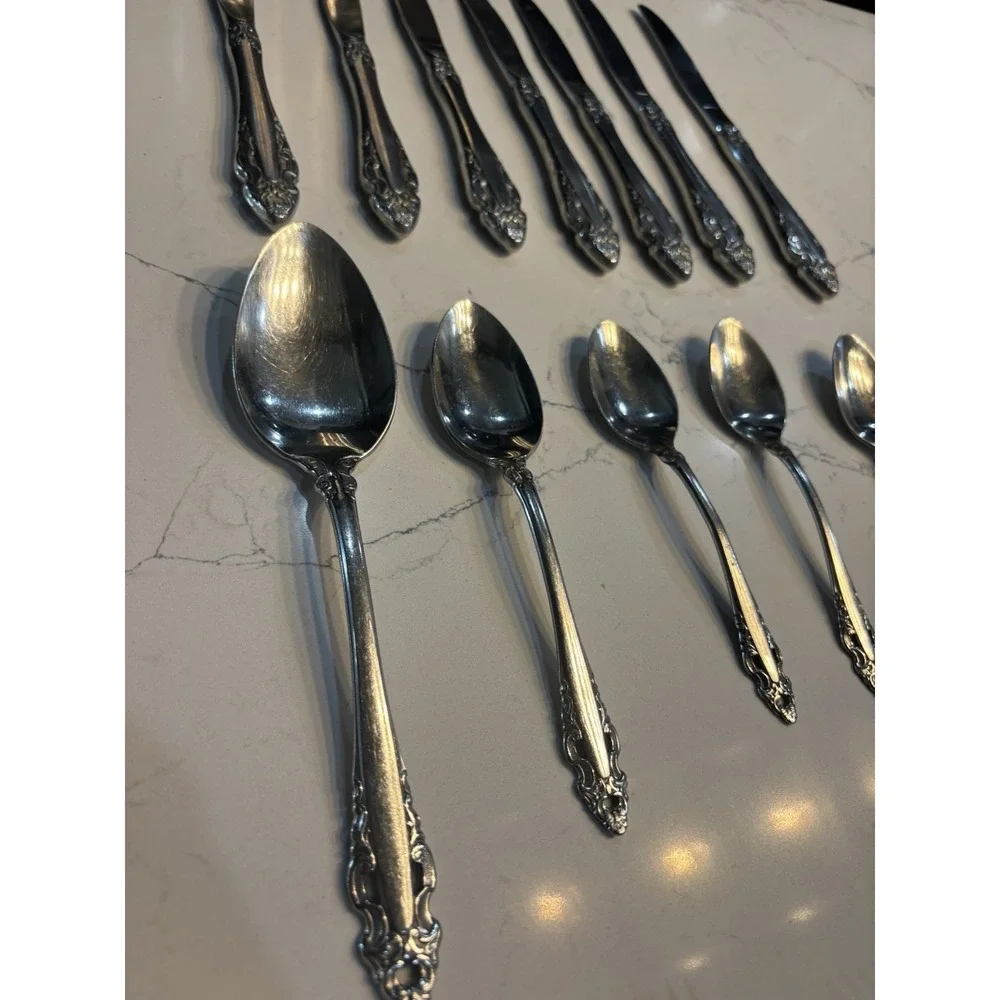 21 Pieces Gorham Pierced Baroque Stainless Flatware With Serving Spoon